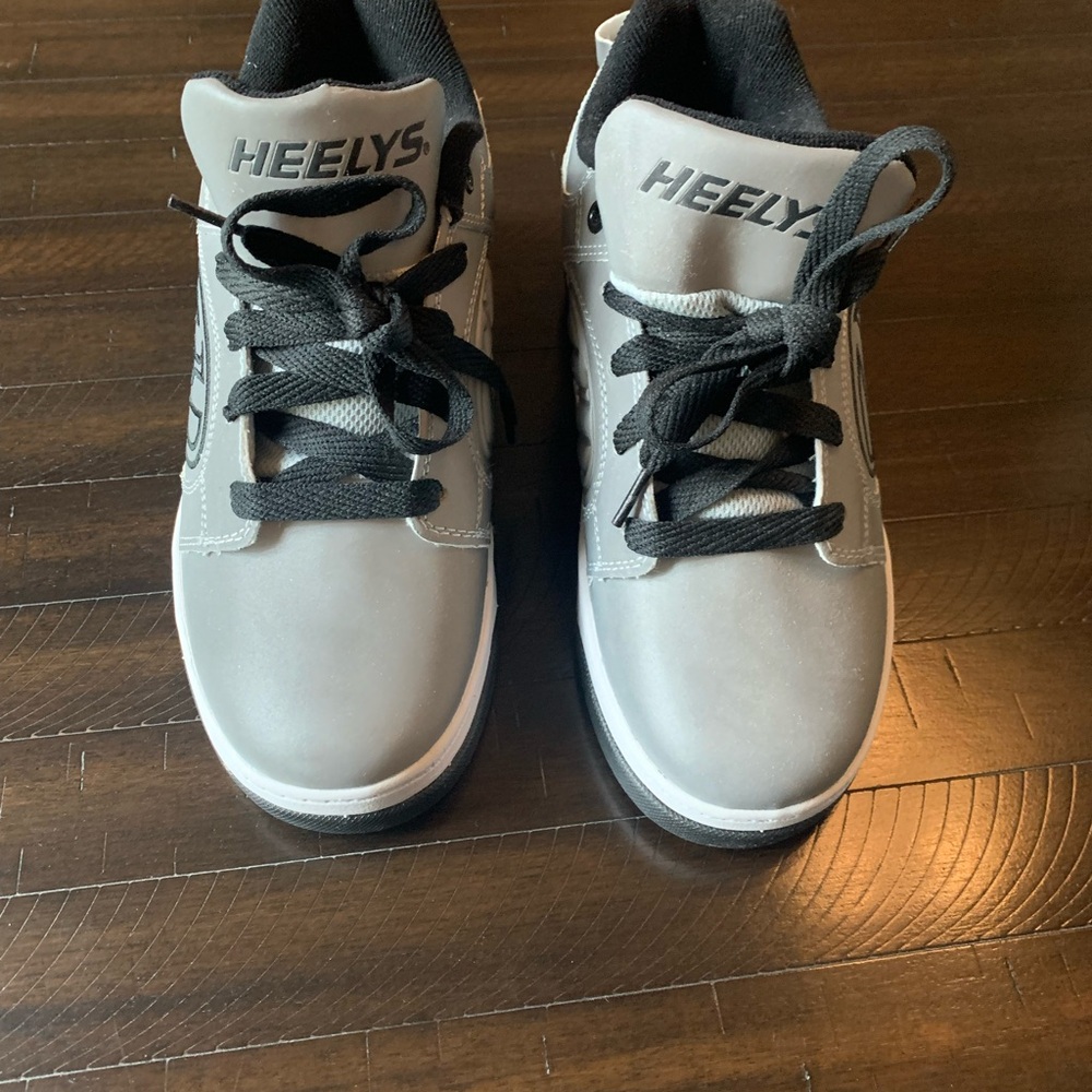 HELLYS Kids Black and Gray Sneakers NEW